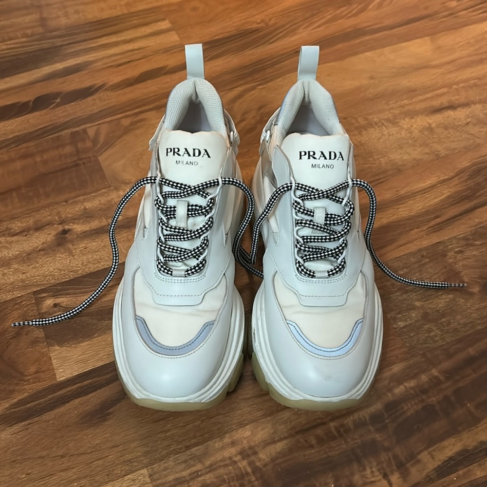 *LIKE NEW* Prada Pegasus Leather White Low Top Sneakers - Size 41